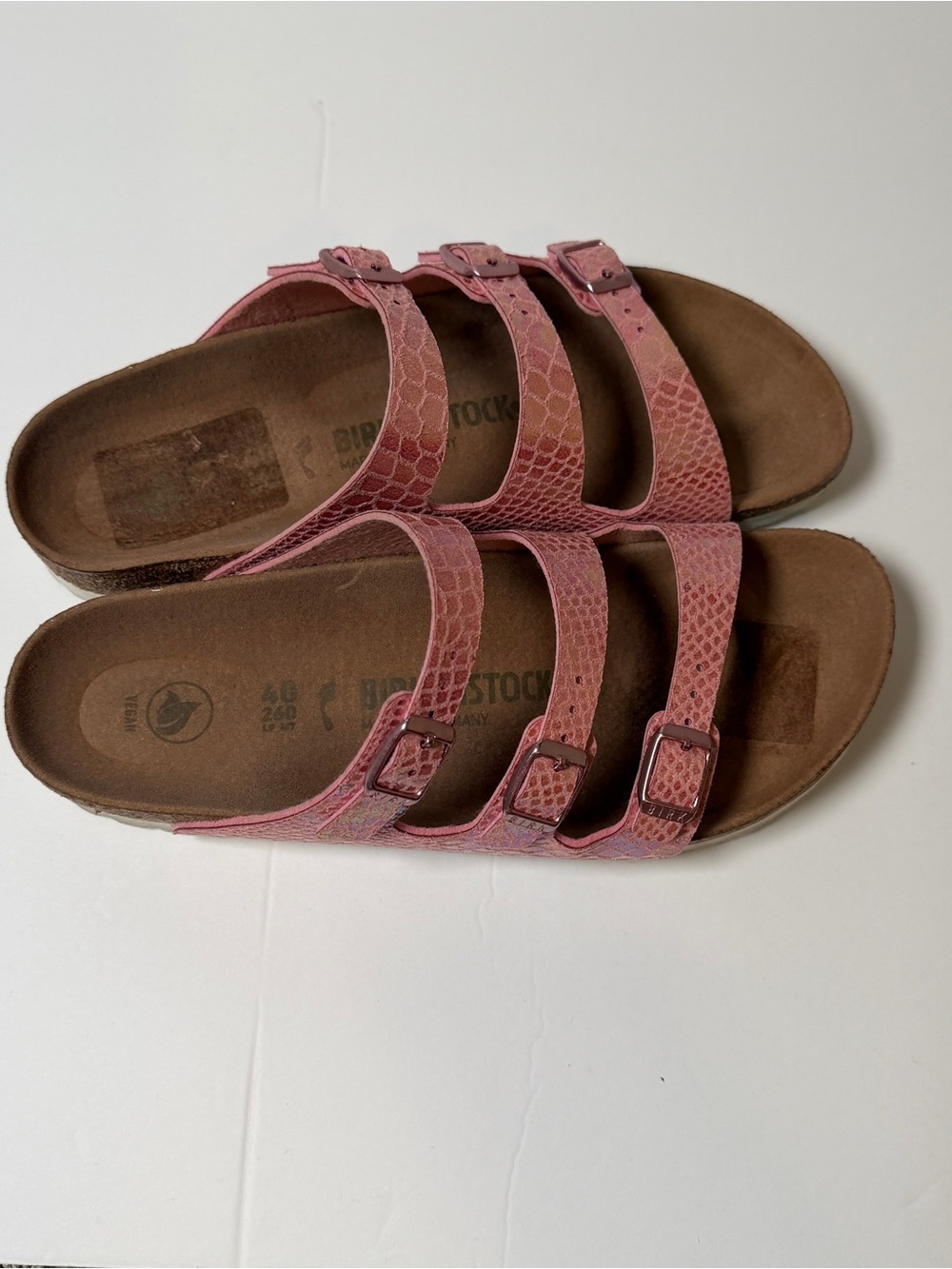 Birkenstock Florida Iridescent Pink Snake Embossed Sandals EU 40/ US 9 - Picture 3 of 6